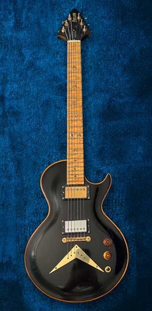 Arpeggio Goth Korina Kustom