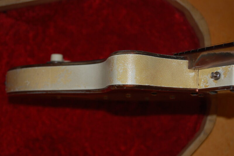 1957 Vintage Danelectro U3 Guitar w/ohsc - Image 2